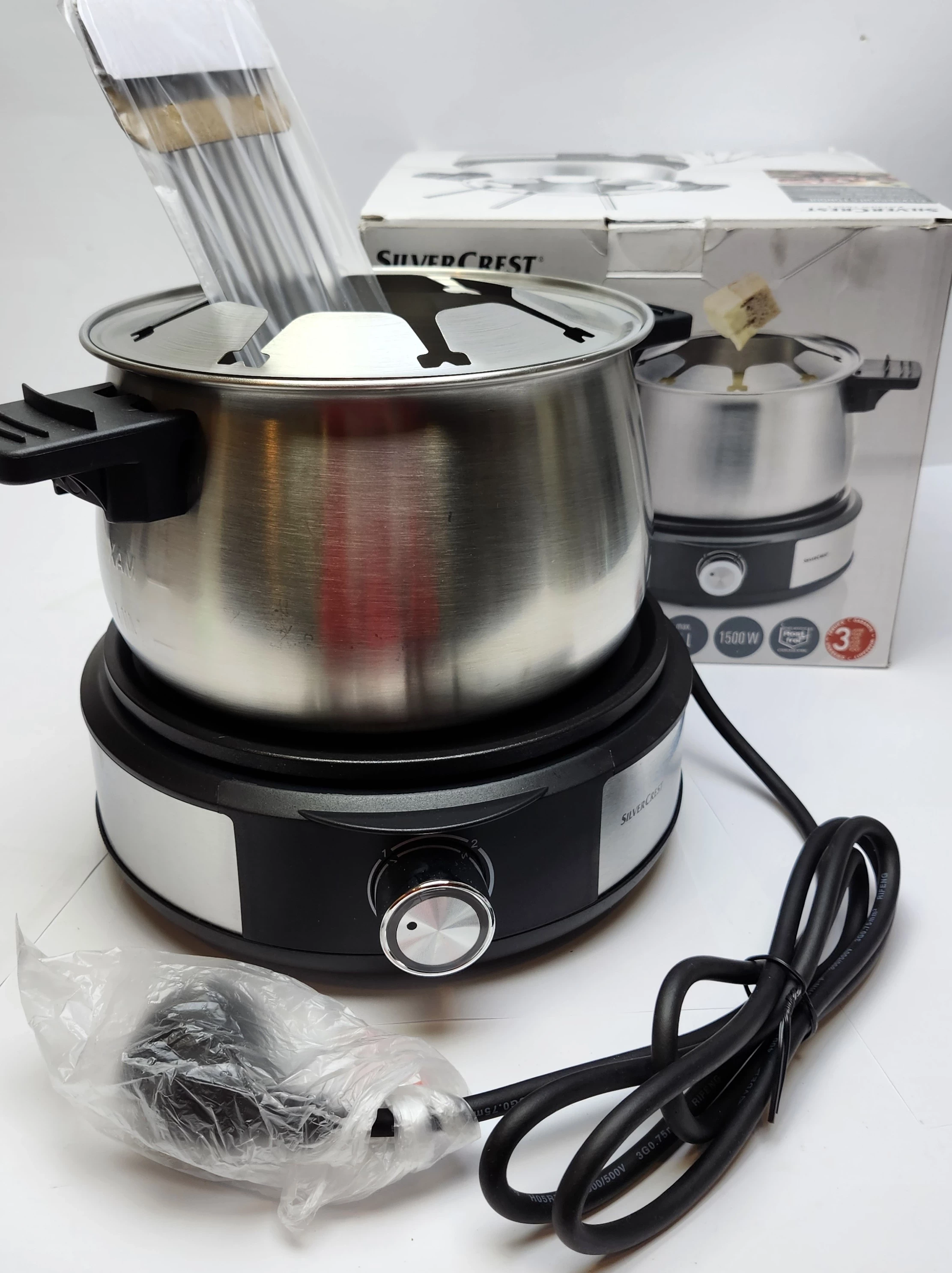 zestawy-do-fondue-silvercrest-3-l-sfe-1500-d4-ean-gtin-4056233680423