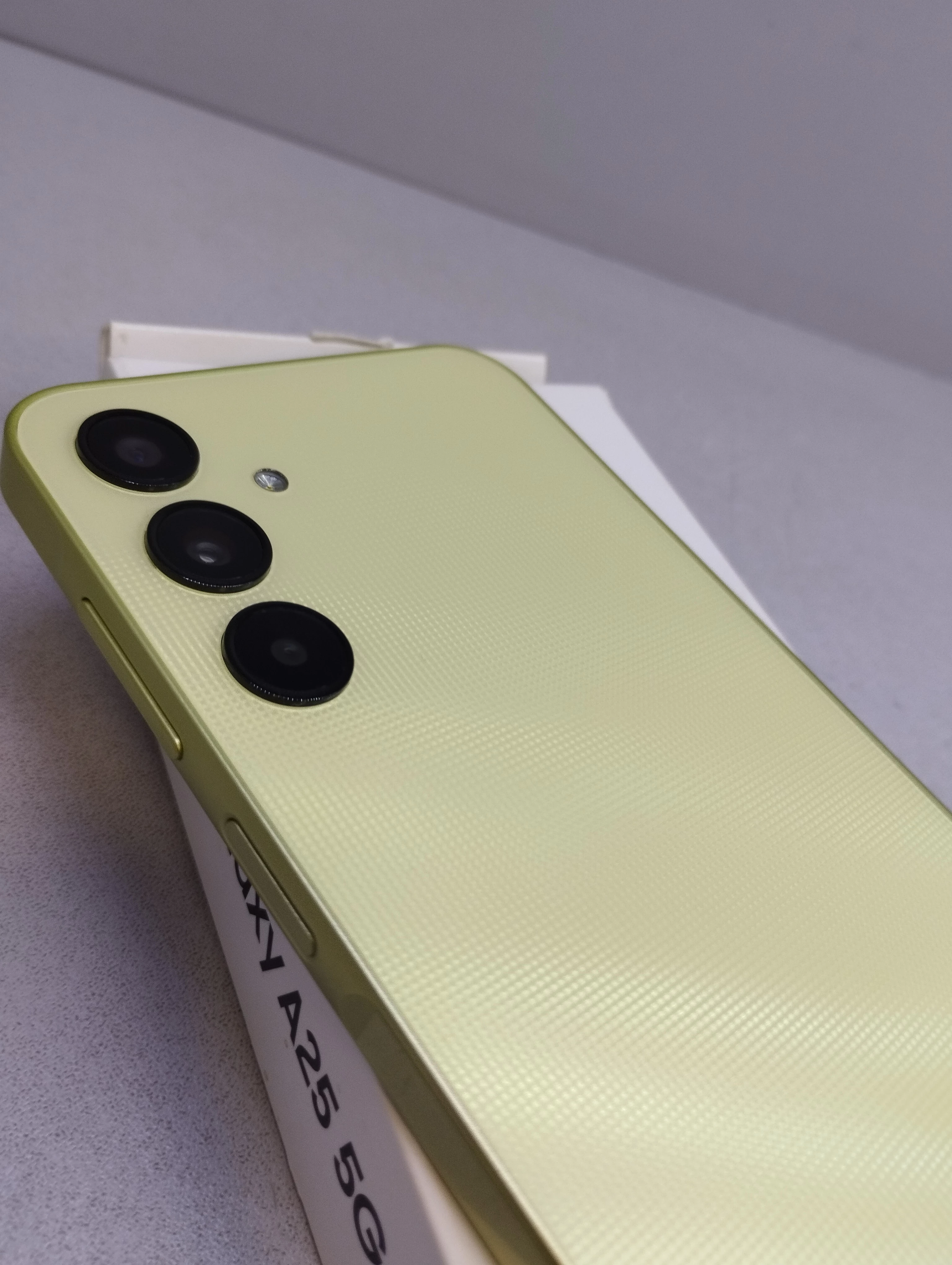 samsung-galaxy-a25-5g-6128gb-opis-typ-202685-212929