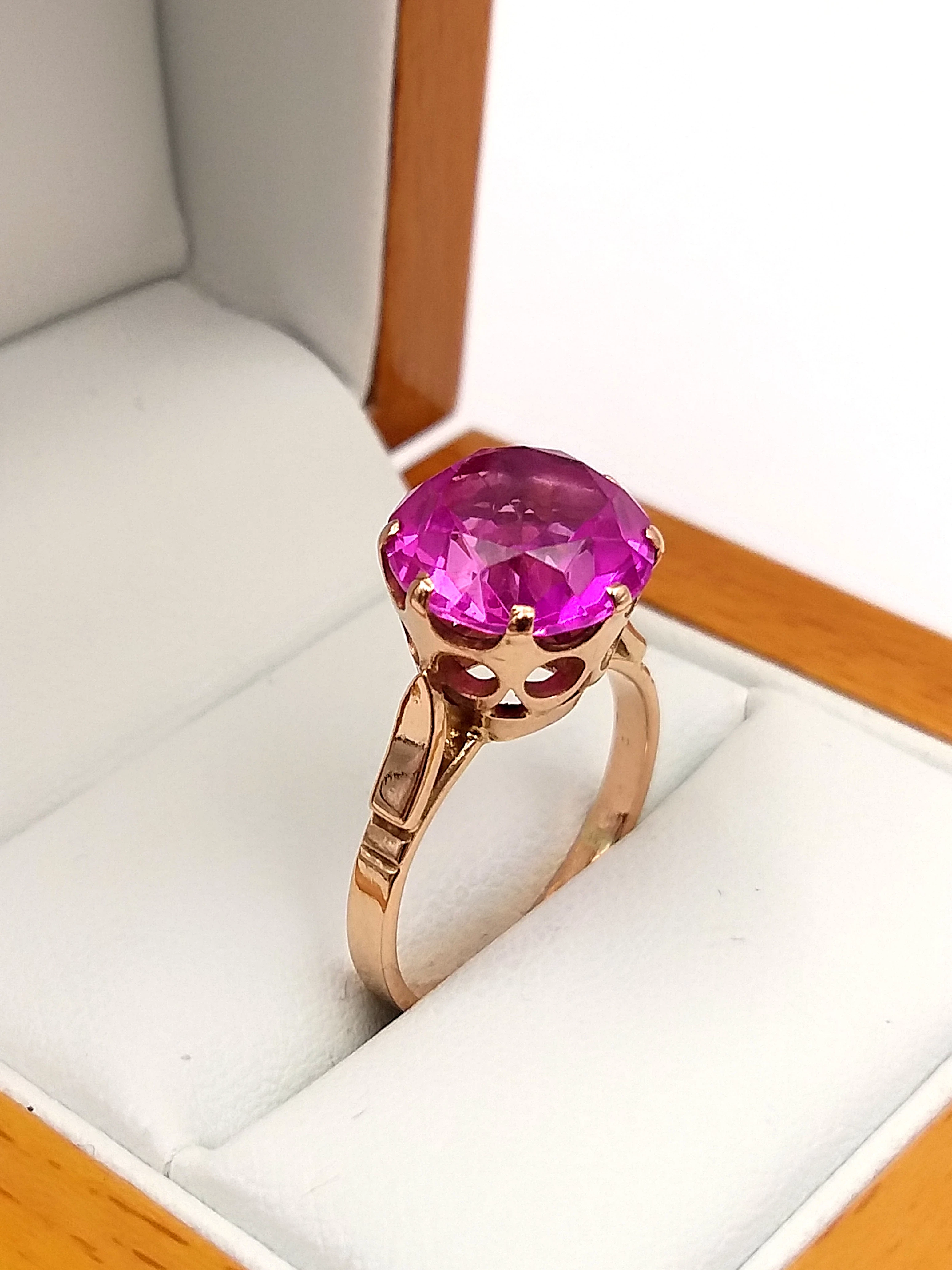 zloty-pierscionek-z-rubinem-syntetycznym-583-r12-437g-stan-11323-2