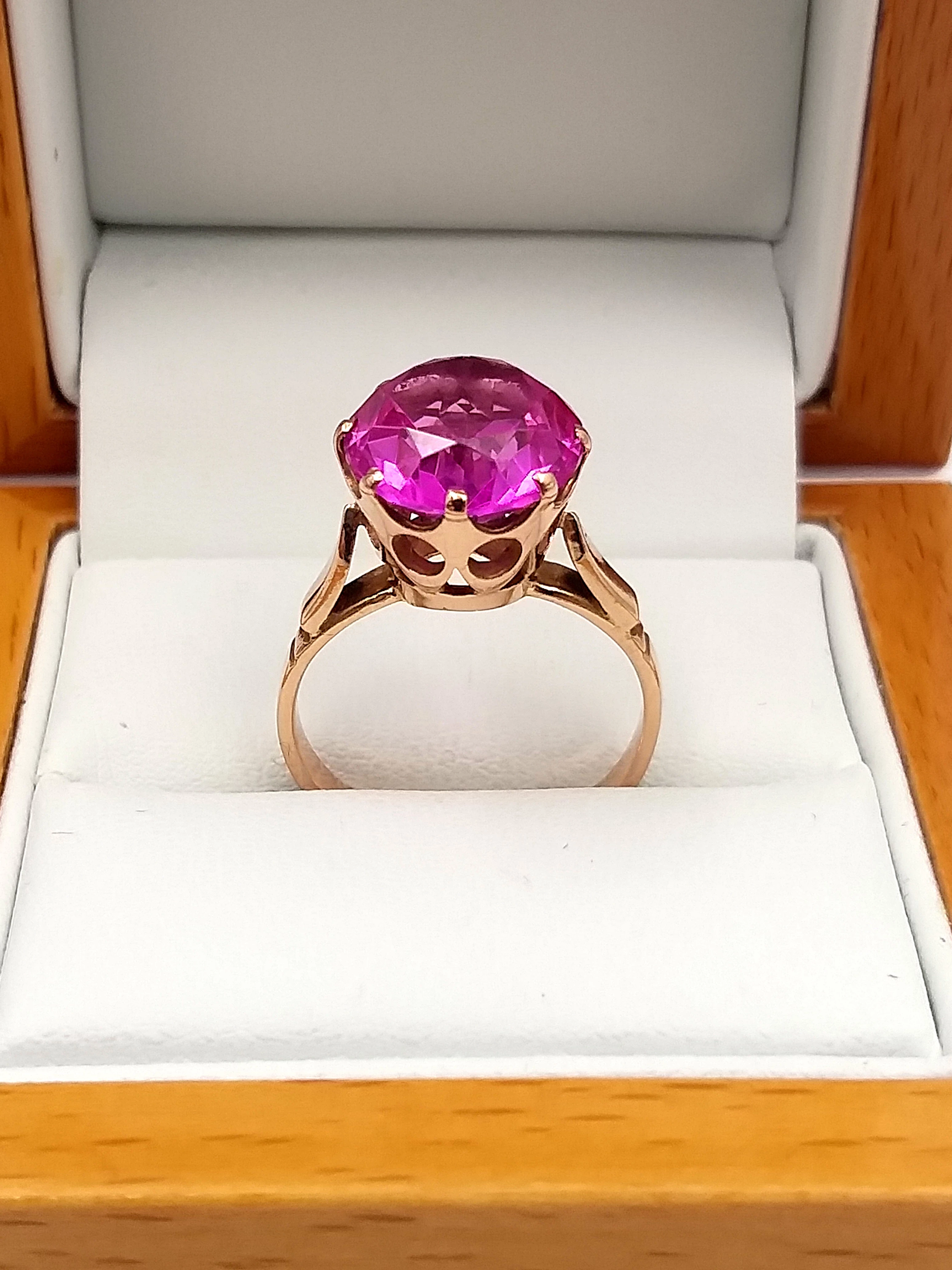 zloty-pierscionek-z-rubinem-syntetycznym-583-r12-437g-ean-gtin-5900025319116