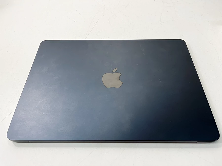 apple-macbook-air-a2681-136-apple-m2-8-gb-256-gb-przekatna-ekranu-1360