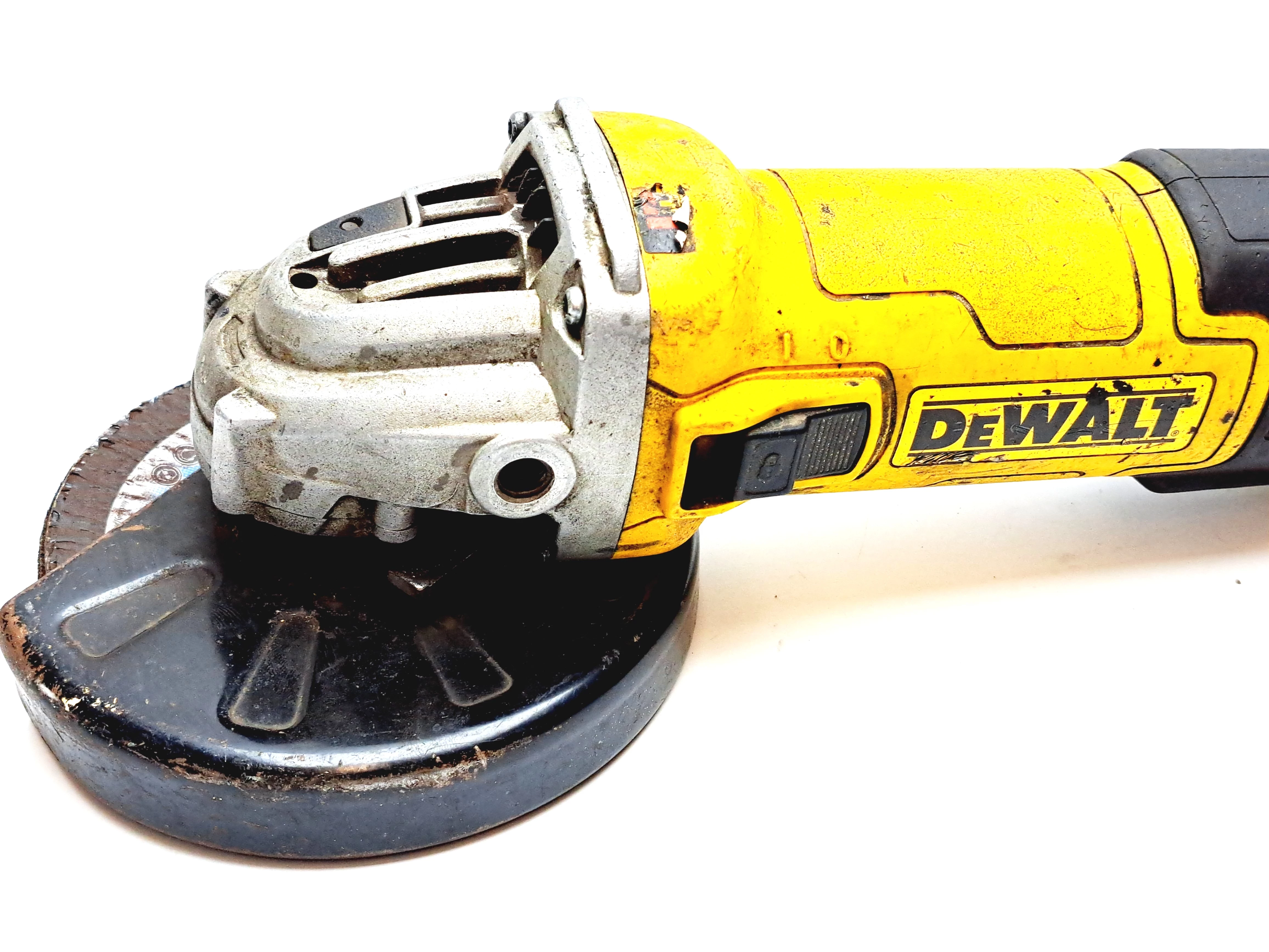 szlifierka-katowa-dewalt-dwe4257-1500w-z-regulacja-obrotow-kod-producenta-dwe4257-qs