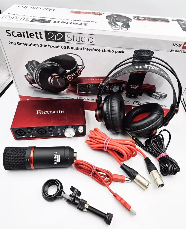 ZESTAW STUDYJNY FOCUSRITE SCARLET 2I2 STUDIO