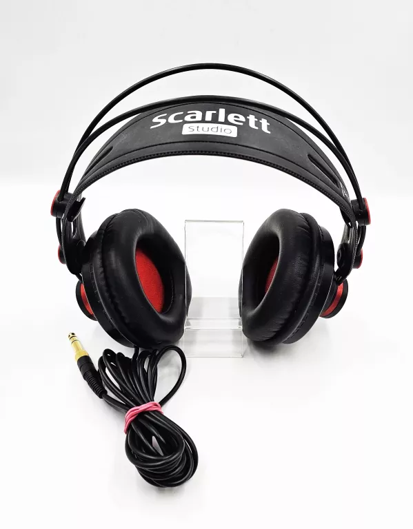 ZESTAW STUDYJNY FOCUSRITE SCARLET 2I2 STUDIO