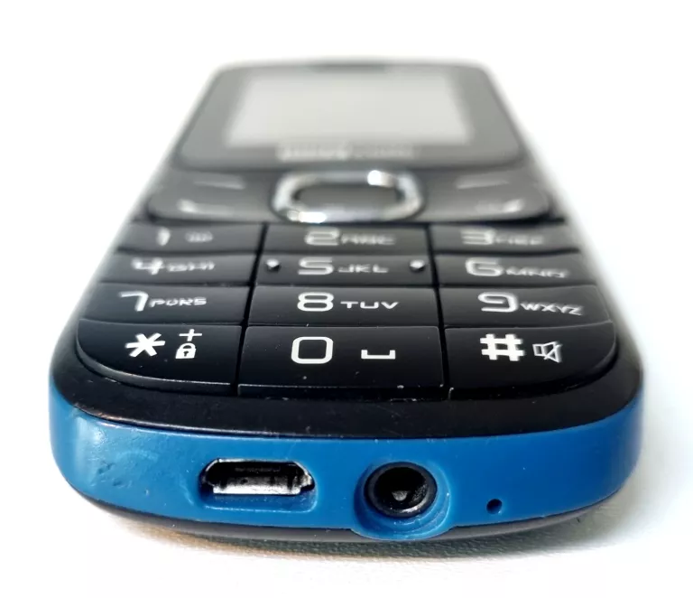 TELEFON MAXCOM MM128