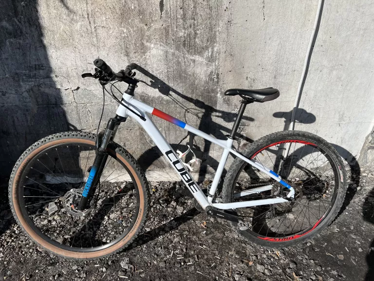 ROWER MTB CUBE 29 CALI