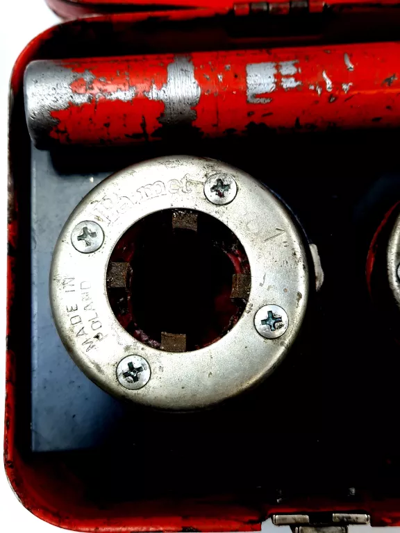 gwintownica-reczna-pa-met-walizka-stan-11323-2