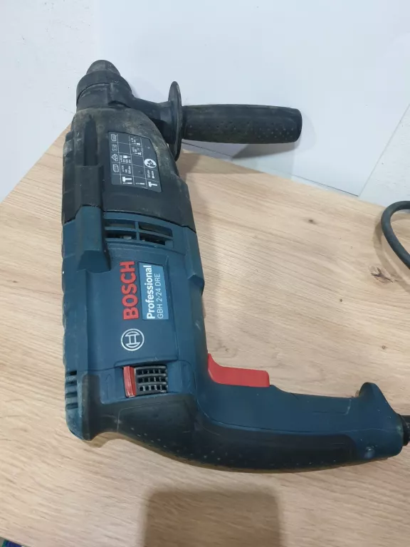 MŁOT UDAROWO-OBROTOWY GBH 2-24 DRE 790W W WALIZCE BOSCH