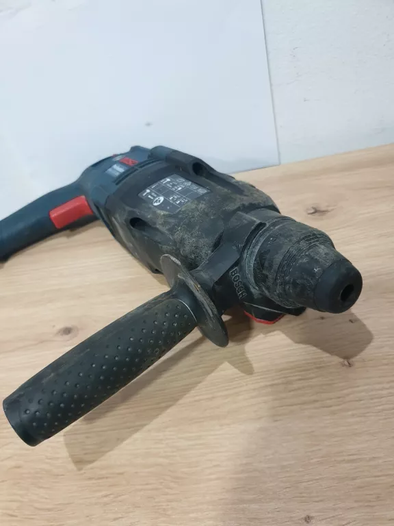 MŁOT UDAROWO-OBROTOWY GBH 2-24 DRE 790W W WALIZCE BOSCH