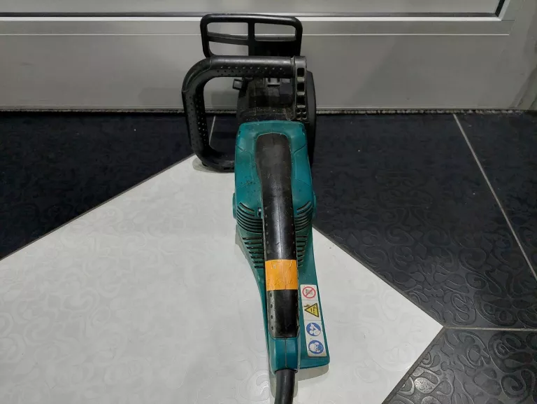 ELEKTRYCZNA PIŁA ŁAŃCUCHOWA MAKITA UC4030A