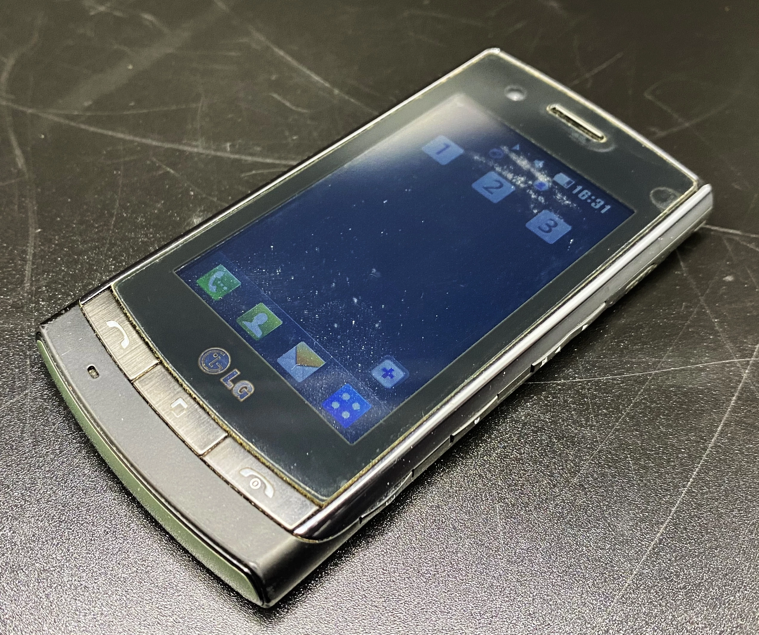 telefon-lg-gt500-t-mobile-wolnosci-132-bielawa