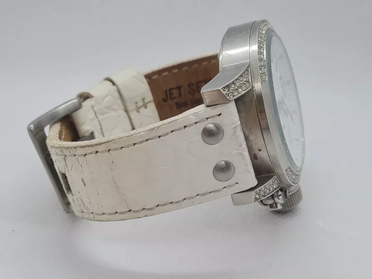 ZEGAREK JET SET J3958