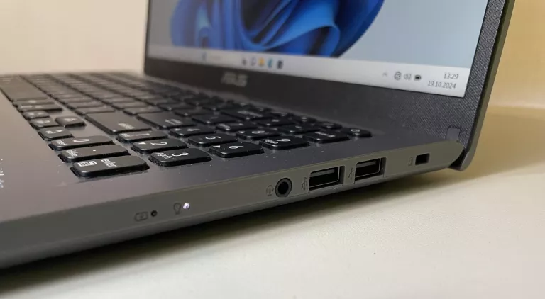 LAPTOP ASUS SONICMASTER I5-10TH GEN 8GB RAM 512GB SSD WIN 11