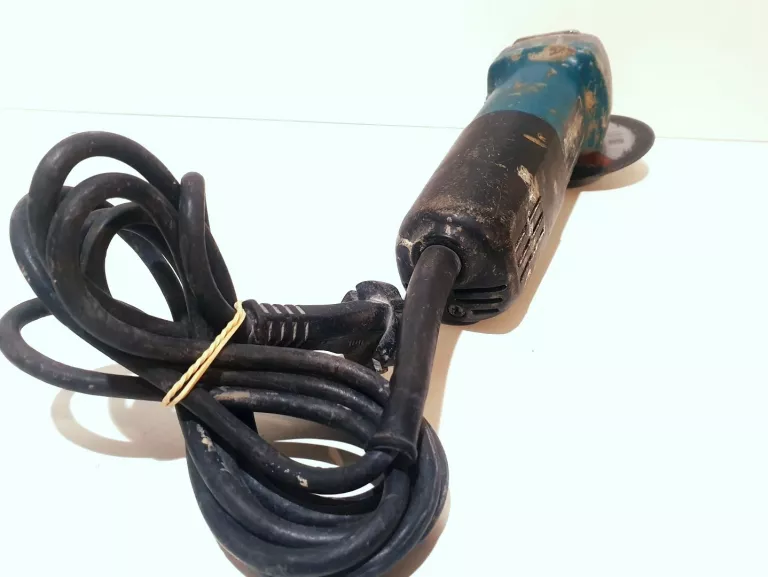 SZLIFIERKA KĄTOWA MAKITA 9558HNR 840W