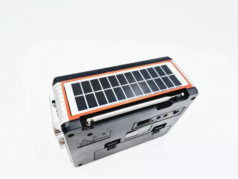 RADIO SOLARNE RETRO YUEGAN YG-722 US USB SD