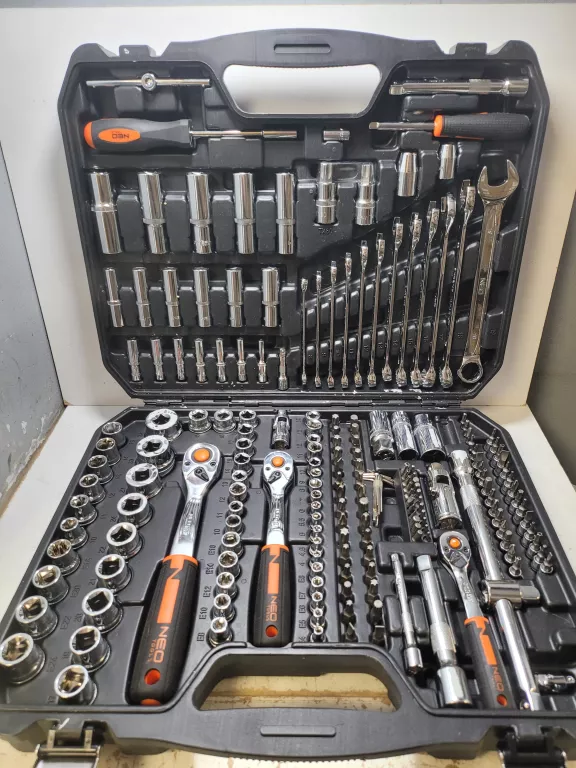 DUŻY ZESTAW 219 ELEMENTÓW KLUCZY NASADOWYCH KLUCZE NASADOWE NEO TOOLS