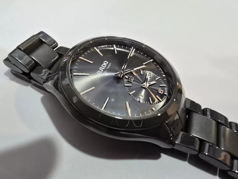 ZEGAREK RADO HYPERCHROME DUAL TIMER CROWNLESS QUARTZ R32102172