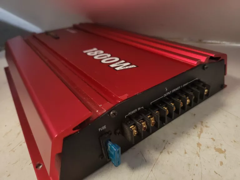 WZMACNIACZ SAMOCHODOWY FIRST FA-4403 1800W