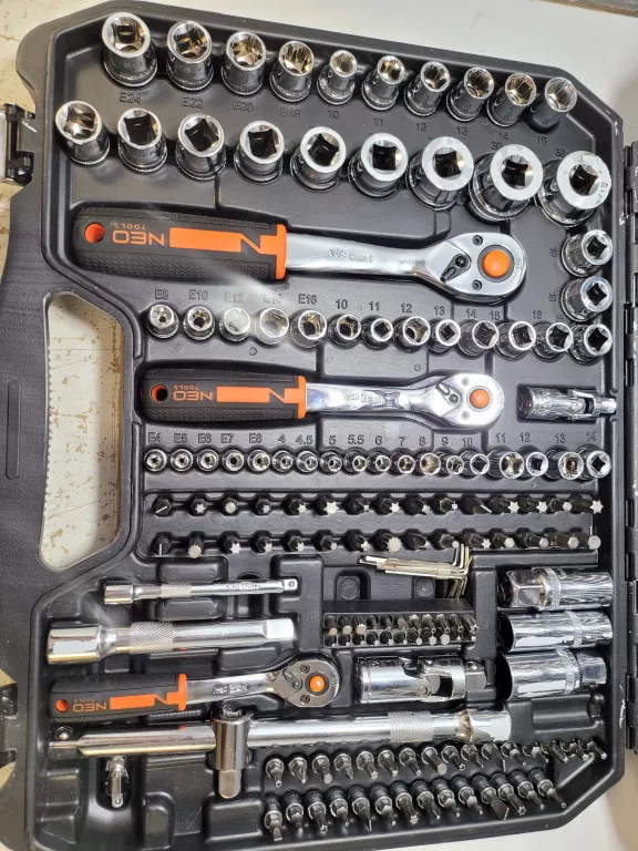 DUŻY ZESTAW 219 ELEMENTÓW KLUCZY NASADOWYCH KLUCZE NASADOWE NEO TOOLS
