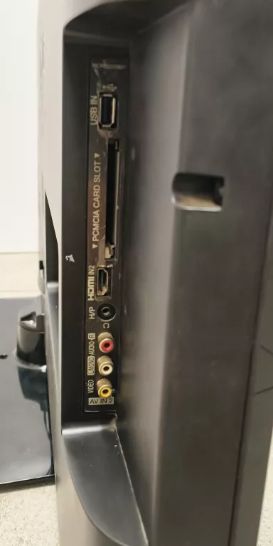 TELEWIZOR LG 32LD465 ZASILACZ PILOT