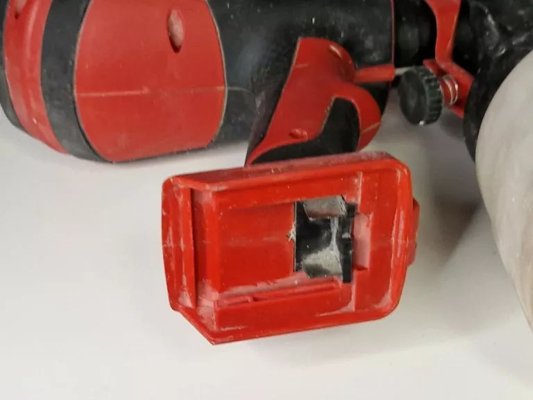 akumulatorowy-pistolet-natryskowy-meec-tools-18v-napiecie-v-128551-6