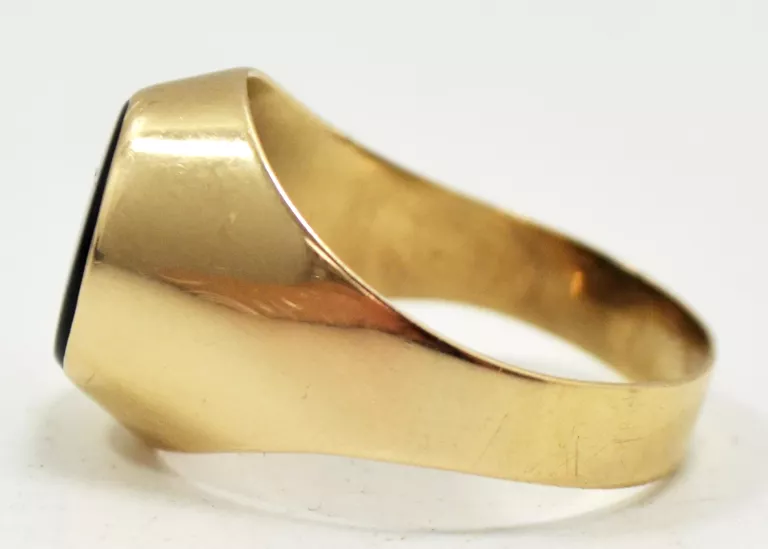 zloty-pierscionek-585-5-g-r-25-onyks-rodzaj-2205-16