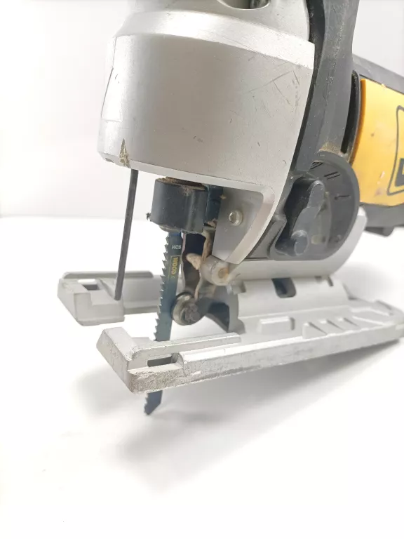 WYRZYNARKA JCB JS650L