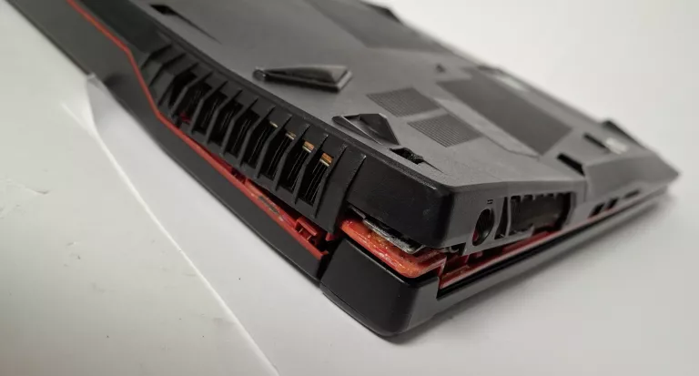 LAPTOP MSI GL73 MS-17C6 16 GB/1 TB HDD