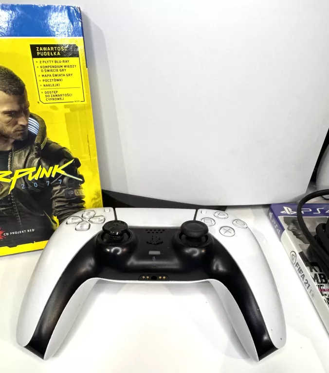 KONSOLA PS5 825GB Z NAPĘDEM