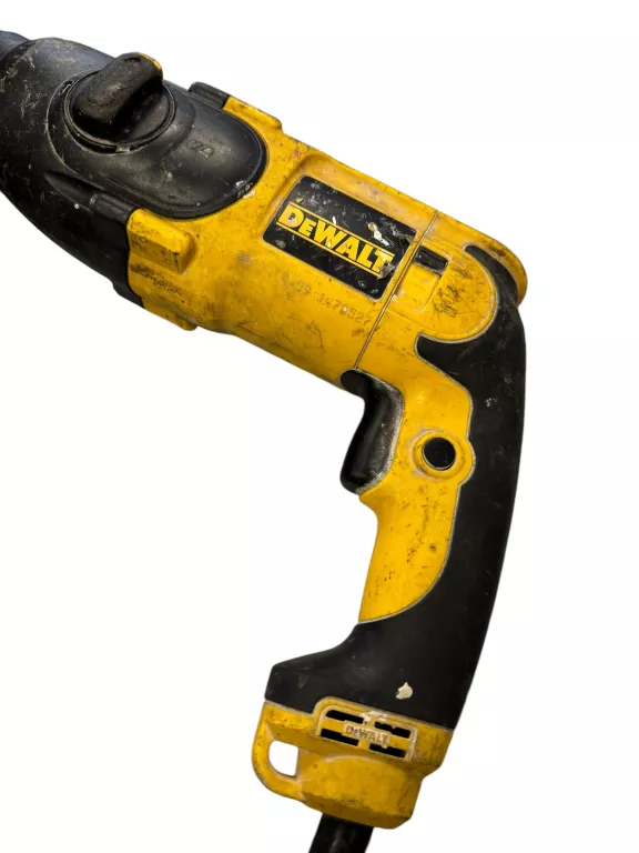 MŁOTOWIERTARKA DEWALT D25013