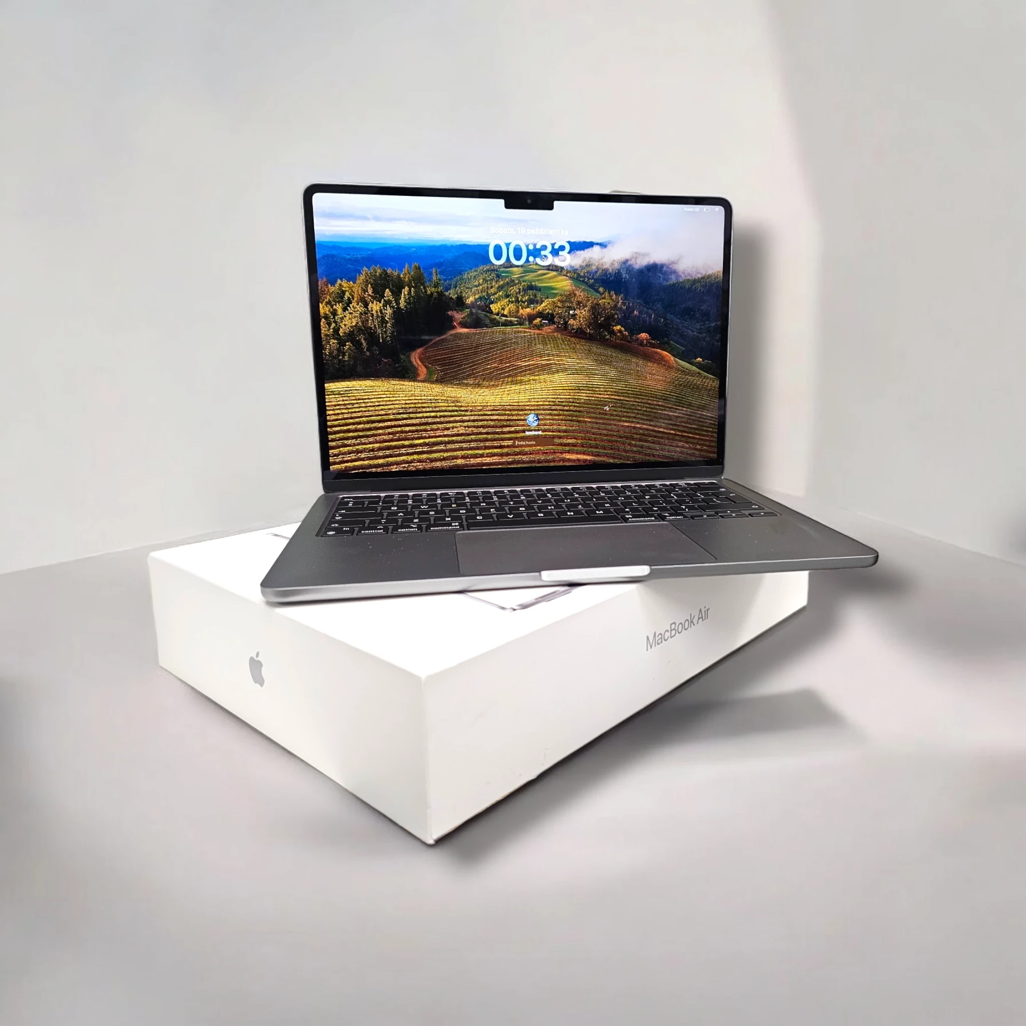 macbook-air-136-m2-8gb-ram-256gb-ssd-komplet-gwarancja-082025-pradzynskiego-34-wroclaw