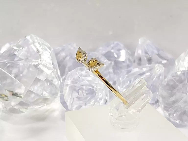 piekny-zloty-pierscionek-skrzydla-p585-r11-118g-cechy-207358-231602