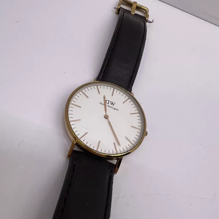 ZEGAREK DANIEL WELLINGTON