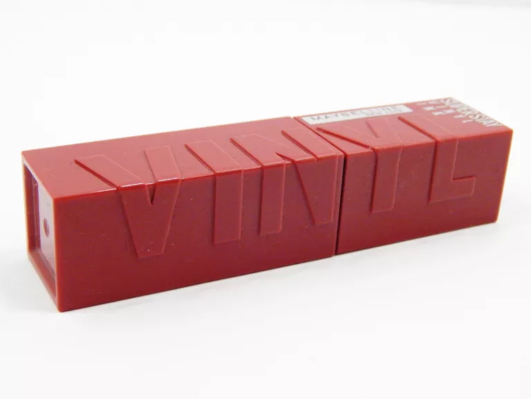 MAYBELLINE SUPERSTAY VINYL INK 10 LIPPY POMADKA
