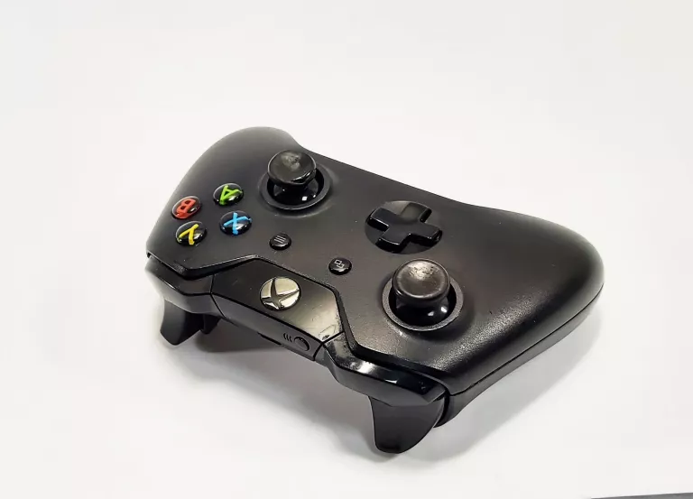 NIE DO ZAJECHANIA - KONSOLA XBOX 0NE 500GB + PAD