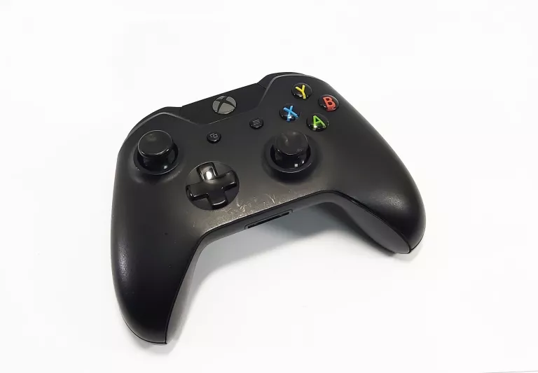 NIE DO ZAJECHANIA - KONSOLA XBOX 0NE 500GB + PAD