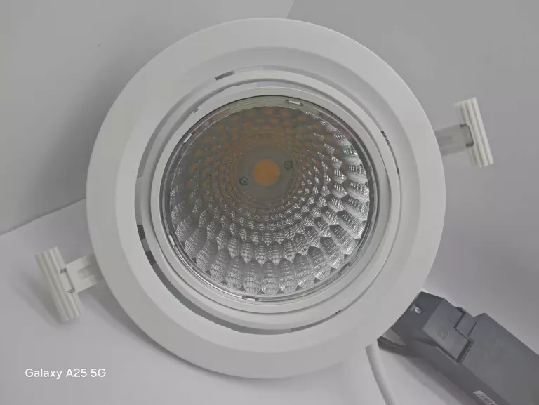 philips-rs343b-led39s840-psu-e-wb-ii-wh-oswietlenie-kolegialna-33-plock