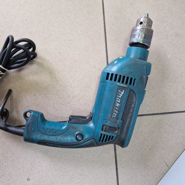 WIERTARKA UDAROWA MAKITA HP1640 680 WAT