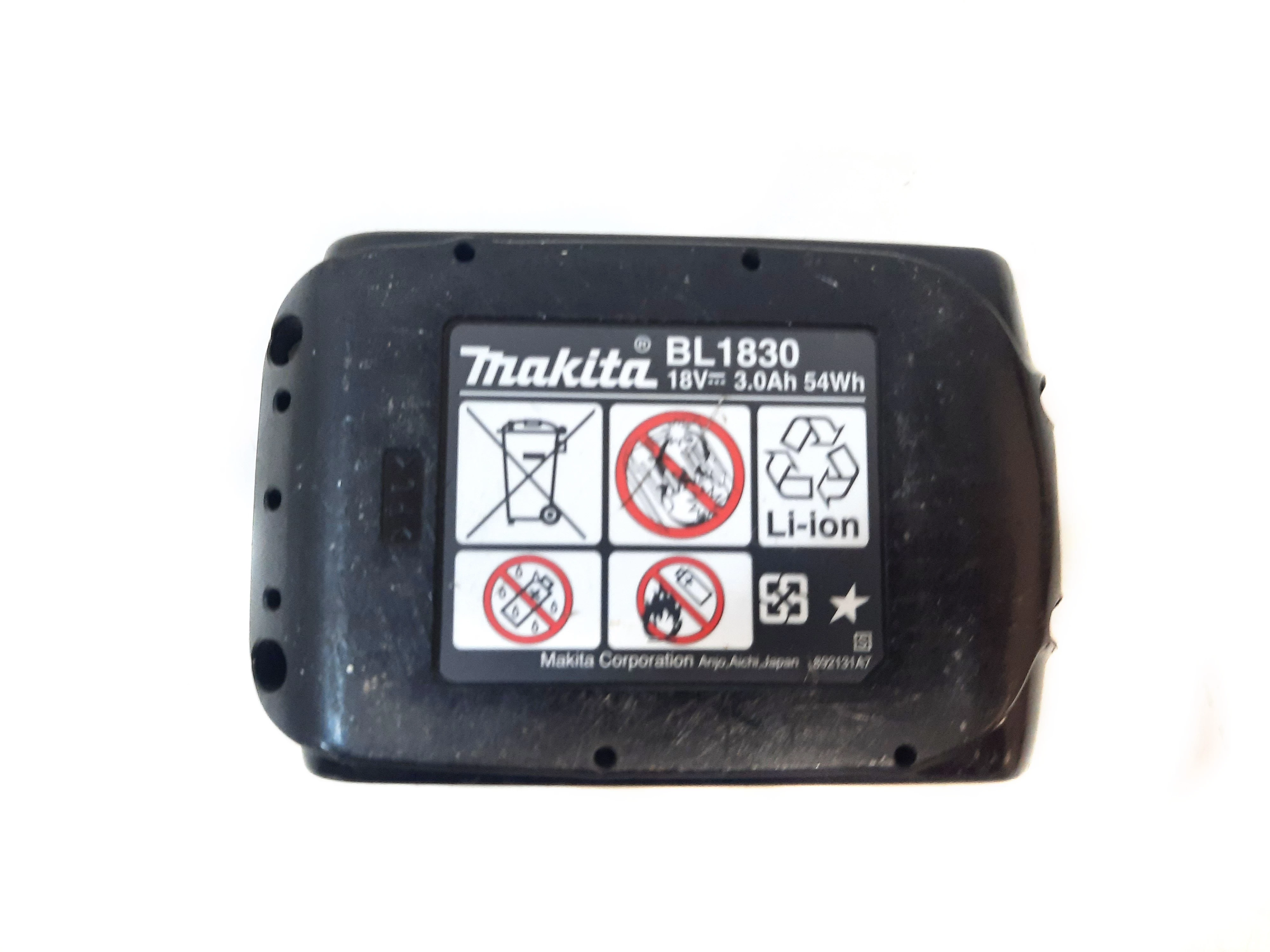 bateria-akumulator-makita-18v-30ah-54wh-li-ion-bl1830-oryginalny-pojemnosc-akumulatora-300