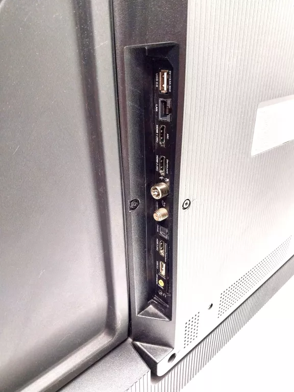 tv-thomson-50ug6300-4k-ultra-hd-pilot-pudelko-stan-11323-2