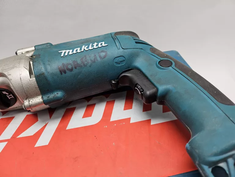 WIERTARKA UDAROWA MAKITA HP2050 230V 720W