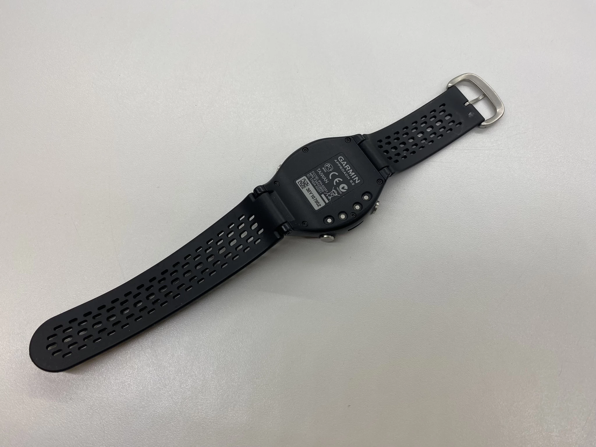 zegarek-garmin-approach-s2-lad-model-garmin