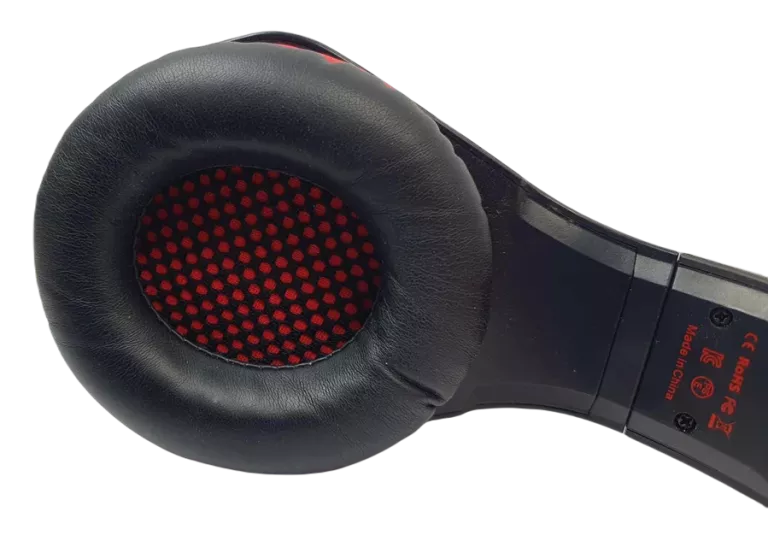 SŁUCHAWKI NAUSZNE BUTFULAKE GH-1 CZERWONE Z MIKROFONEM LED
