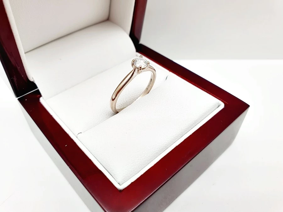 fenomenalny-zareczynowy-pierscionek-biale-zloto-brylant-750-18ct-r14-243g-rozmiarsrednica-wew-mm-372-14