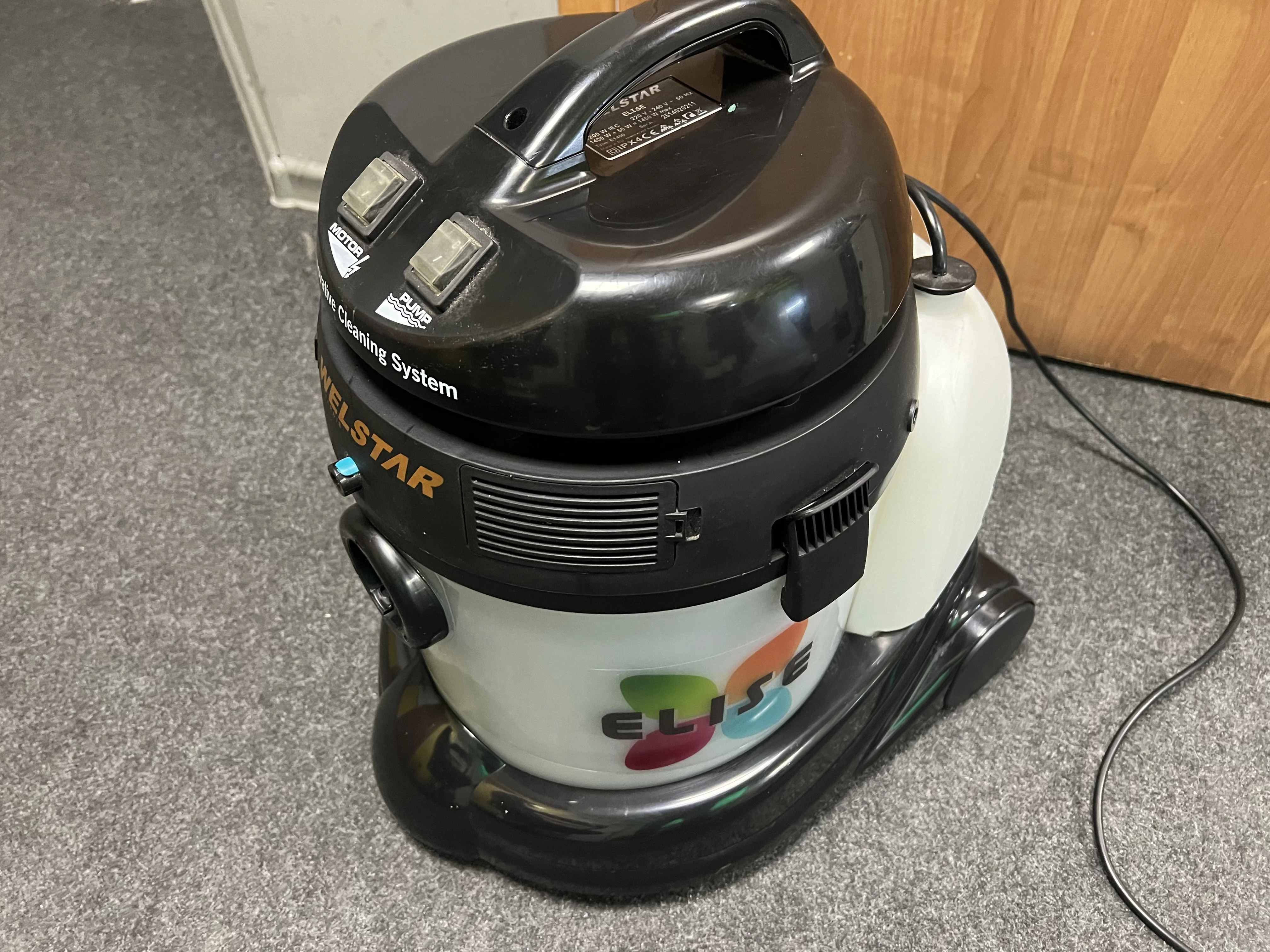 odkurzacz-pioracy-welstar-elise-moc-150000