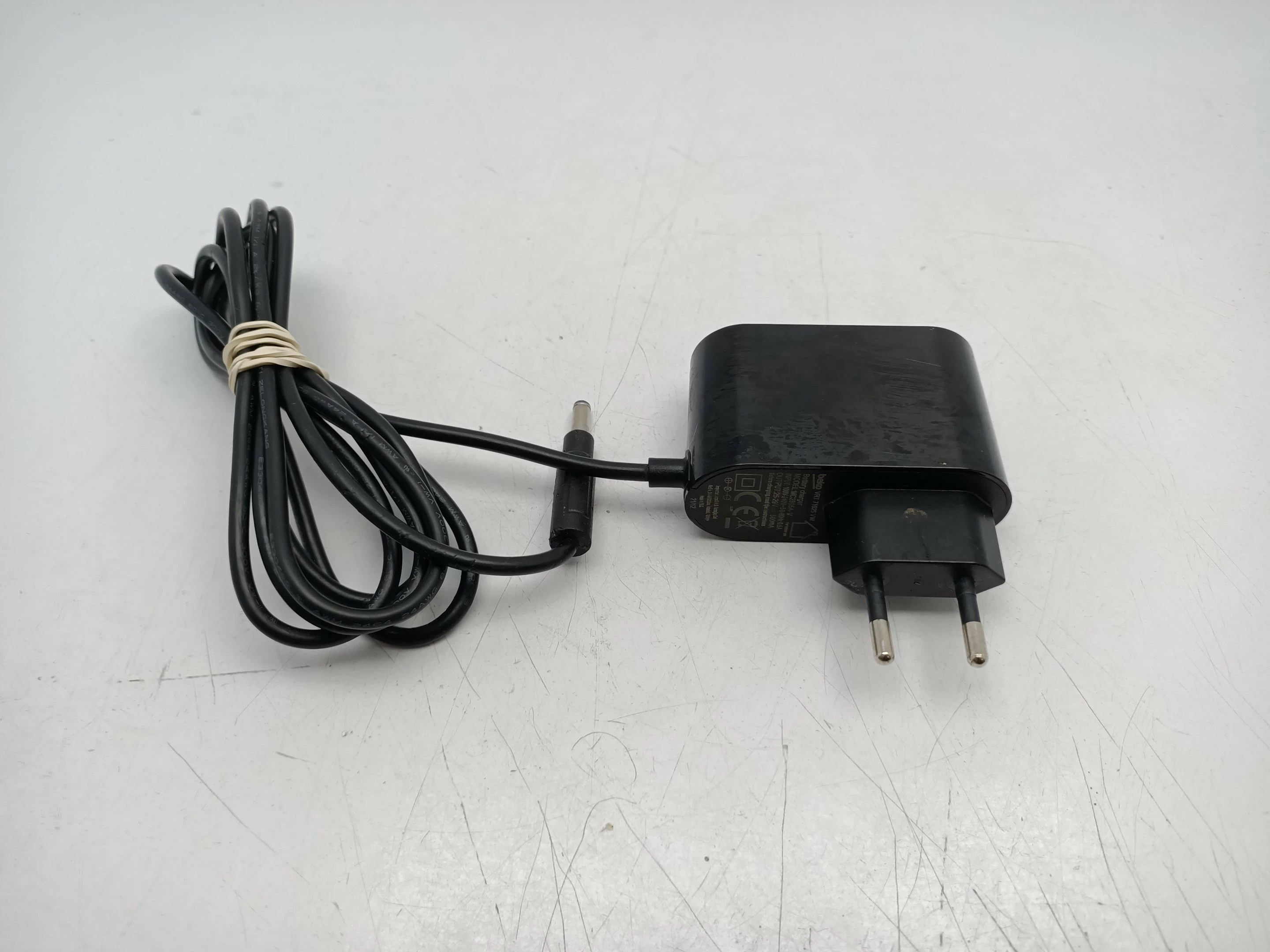 odkurzacz-pionowy-beko-wetclean-vrt-71025-350w-aku-li-ion-zasilanie-209202-1769478