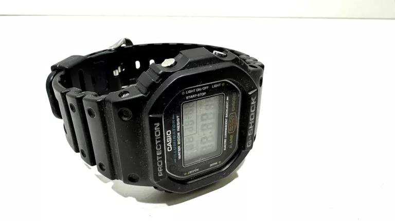ZEGAREK CASIO DW-5600E-1VER