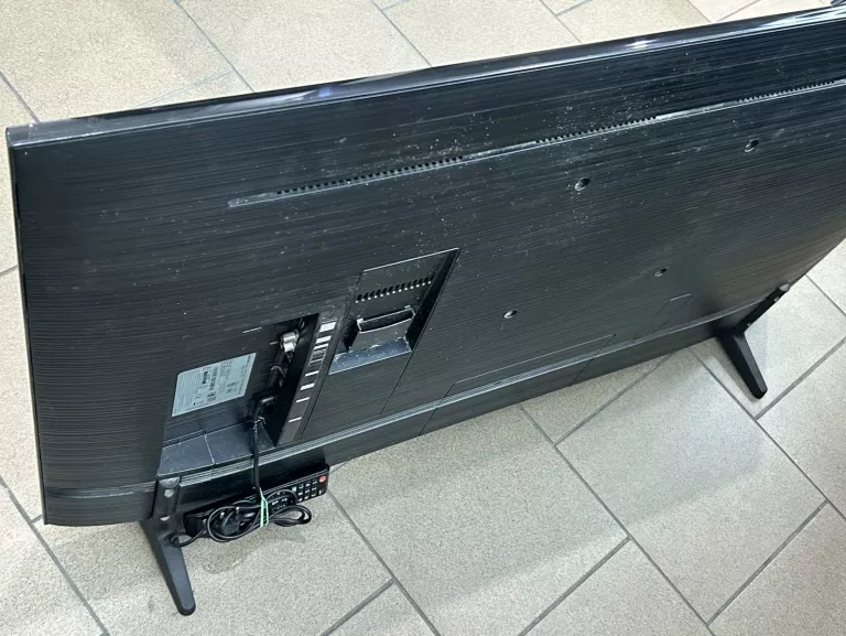 telewizor-samsung-ue50nu7092u-pilot-przekatna-ekranu-cale-5000