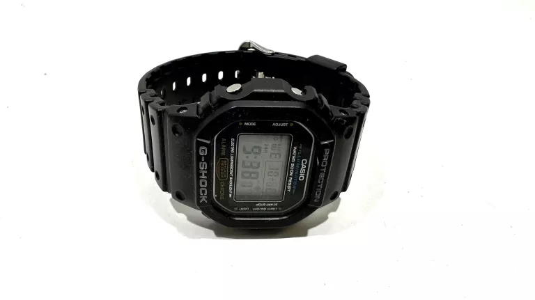 ZEGAREK CASIO DW-5600E-1VER