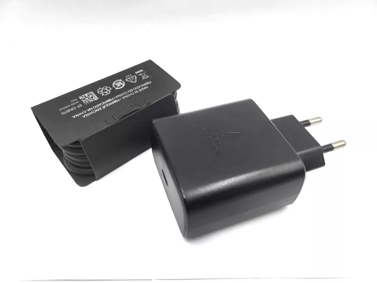 ŁADOWARKA SIECIOWA EP-TA845 USB-C SUPER FAST CHARGING 3.0A 20V